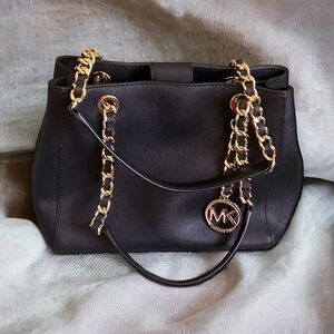 MICHAEL KORS BLACK SAFFIANO LEATHER SUSANNAH MEDIUM TOTE